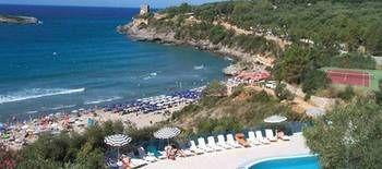 Hotel Baia Delle Sirene มารีนาดีกาเมโรตา ภายนอก รูปภาพ