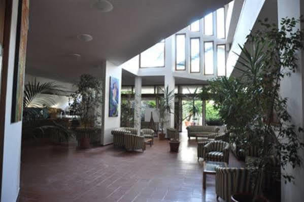 Hotel Baia Delle Sirene มารีนาดีกาเมโรตา ภายนอก รูปภาพ